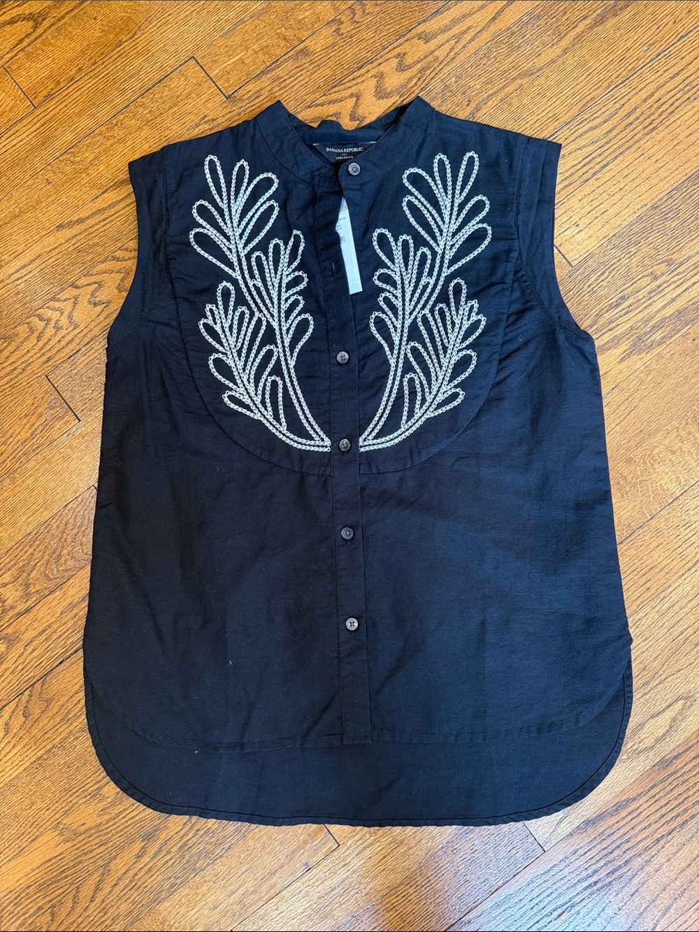 Banana Republic linen top